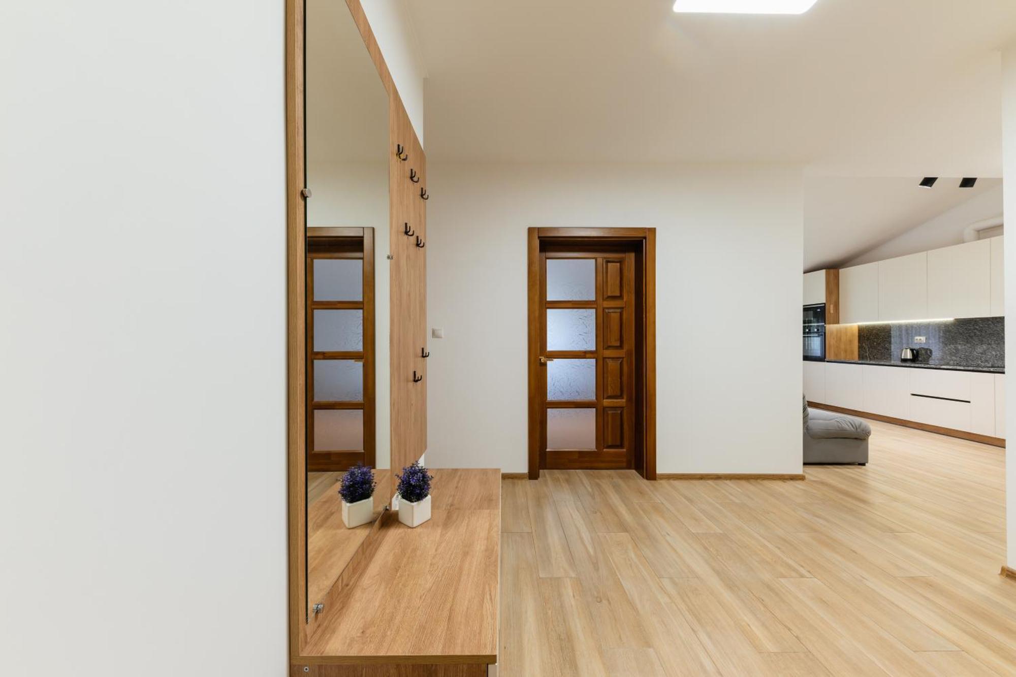 Luxury Apartments Uzhorod מראה חיצוני תמונה