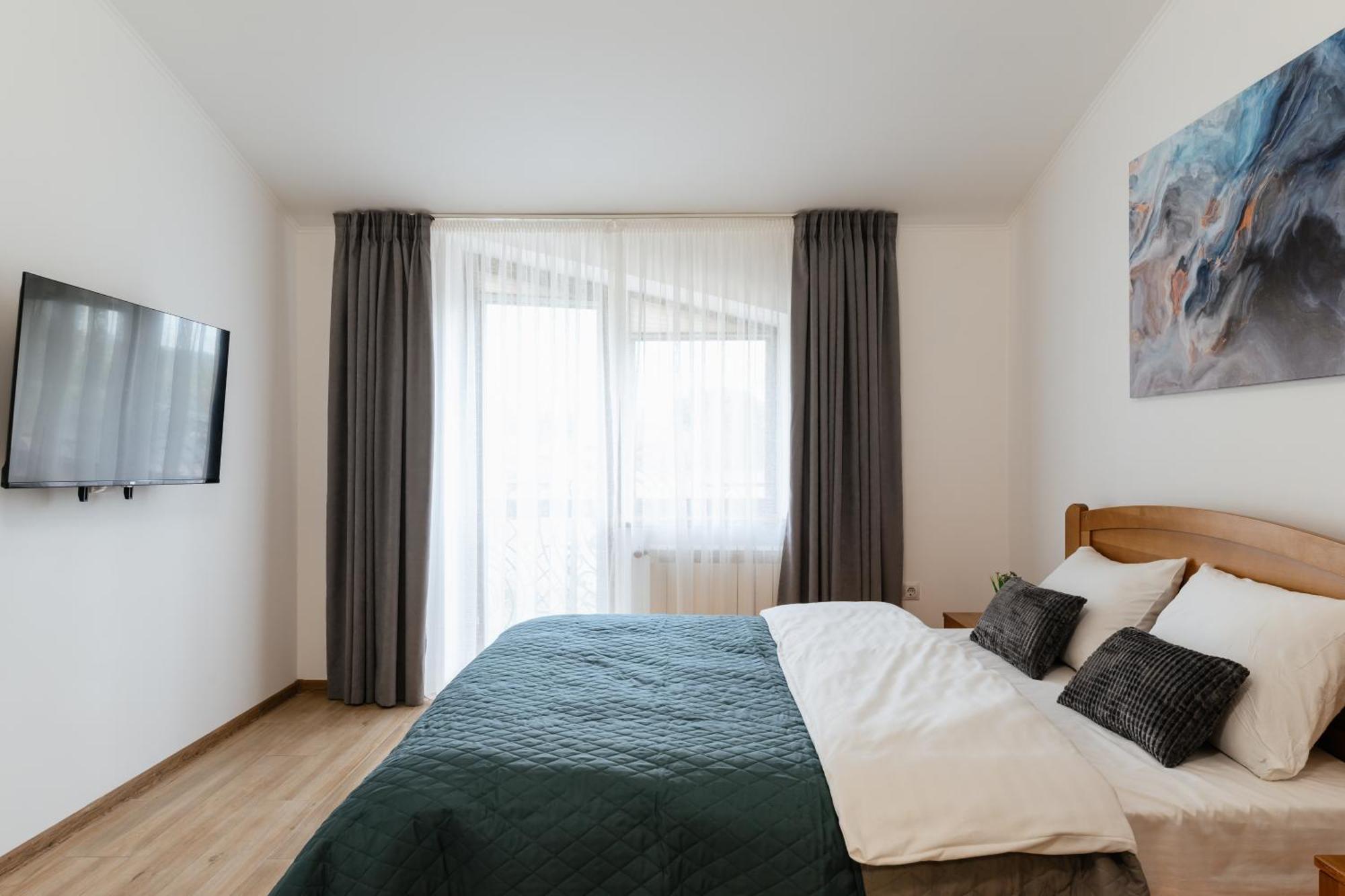 Luxury Apartments Uzhorod מראה חיצוני תמונה