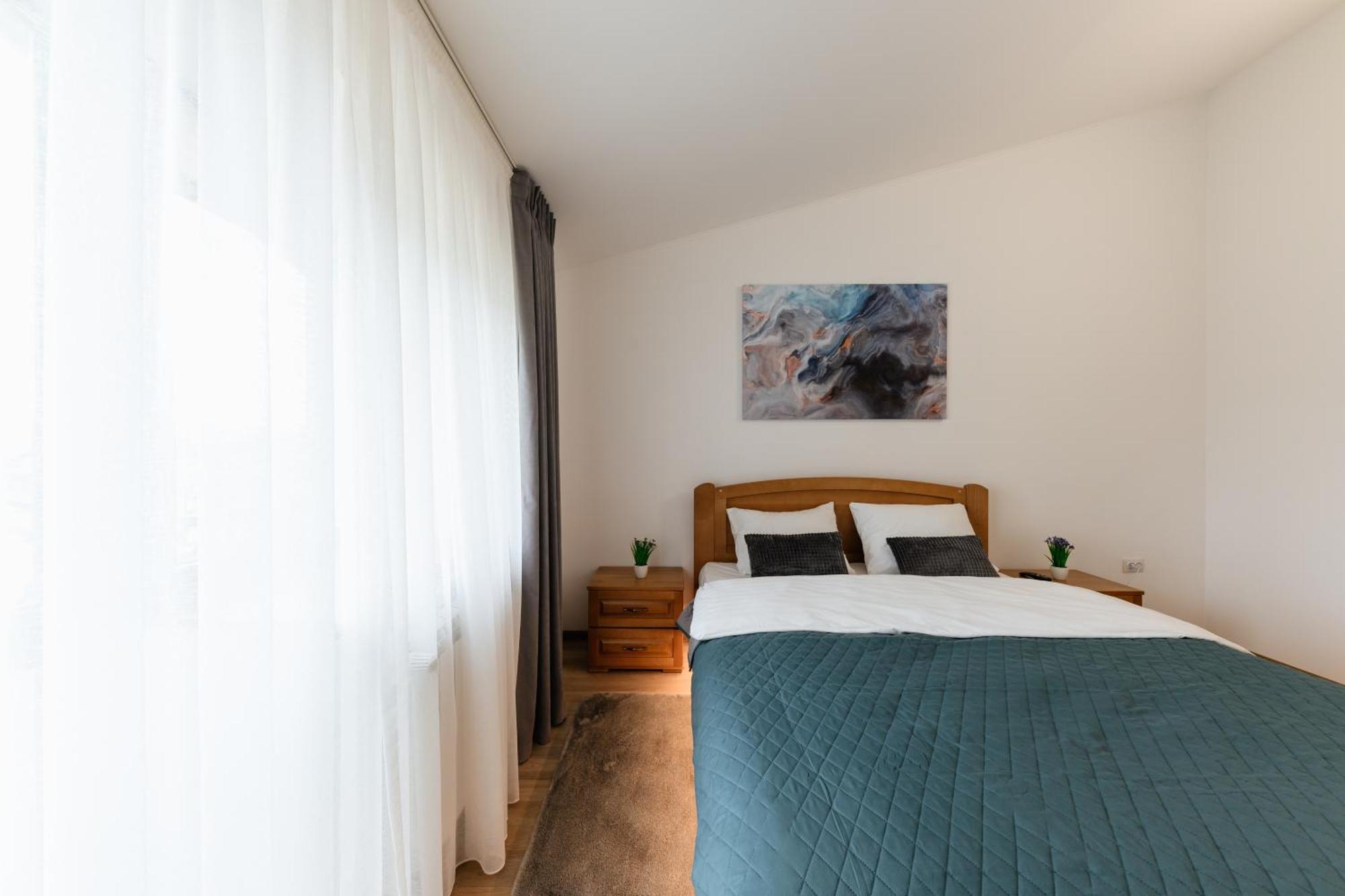 Luxury Apartments Uzhorod מראה חיצוני תמונה