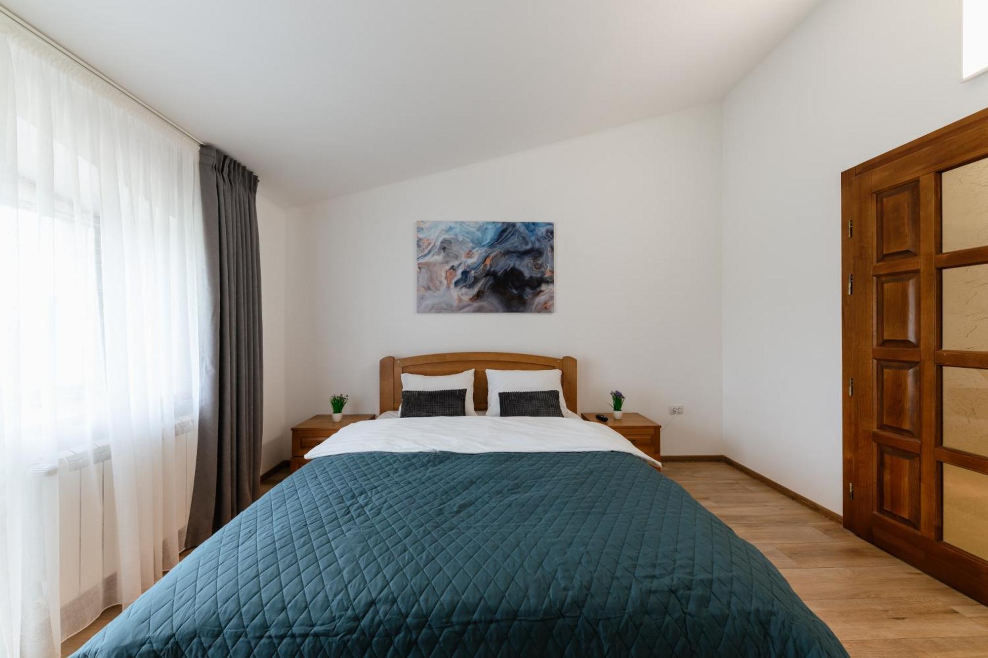 Luxury Apartments Uzhorod מראה חיצוני תמונה