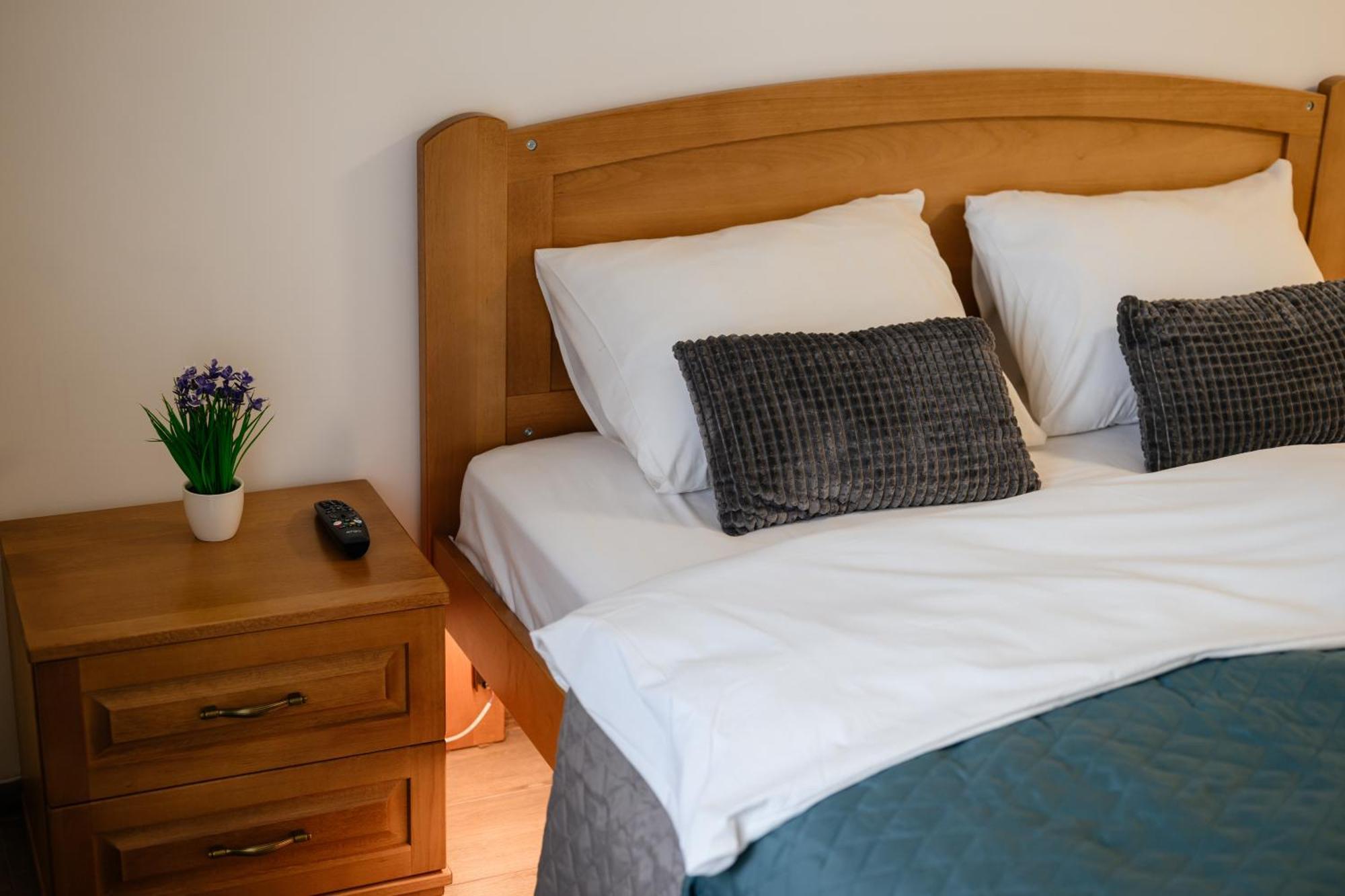 Luxury Apartments Uzhorod מראה חיצוני תמונה