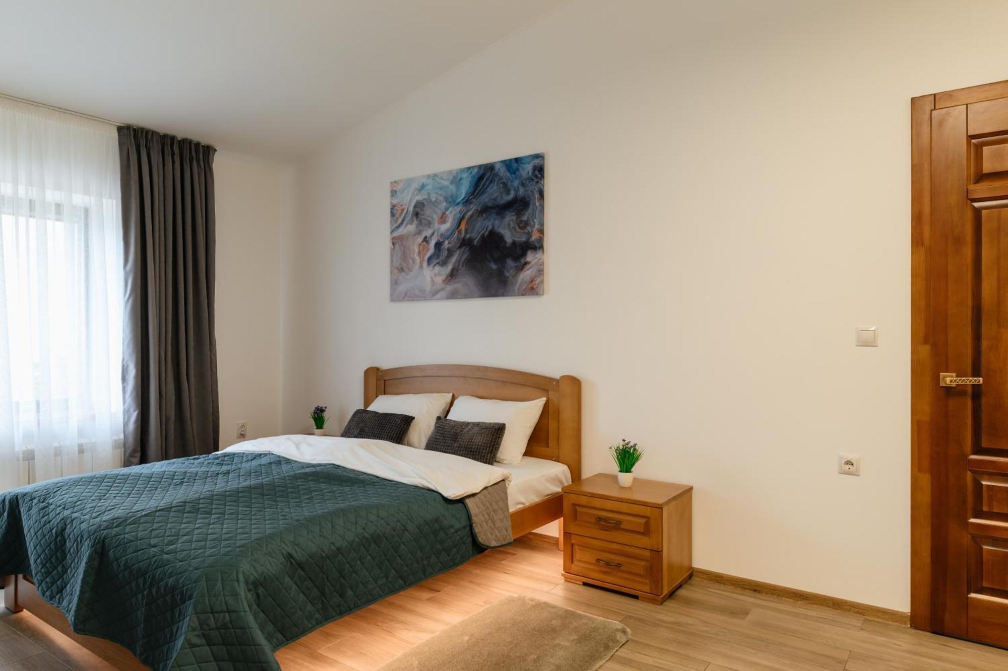 Luxury Apartments Uzhorod מראה חיצוני תמונה
