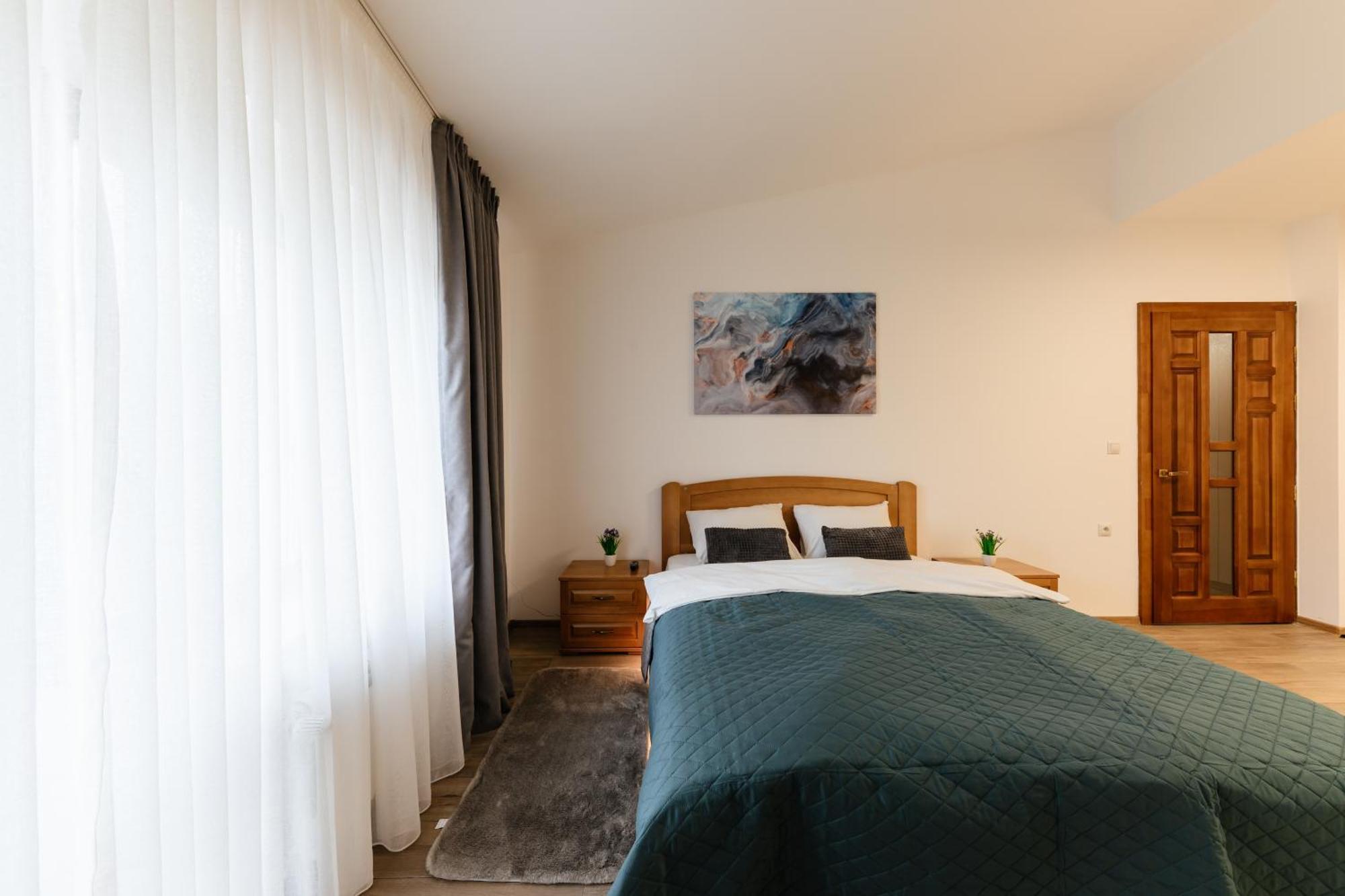 Luxury Apartments Uzhorod מראה חיצוני תמונה