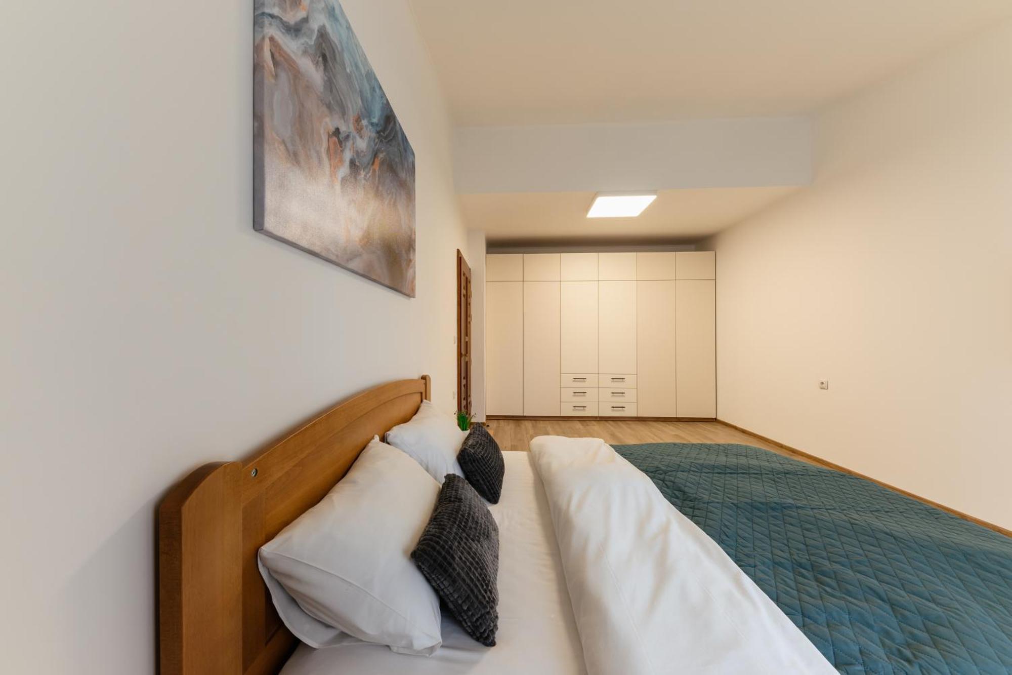 Luxury Apartments Uzhorod מראה חיצוני תמונה