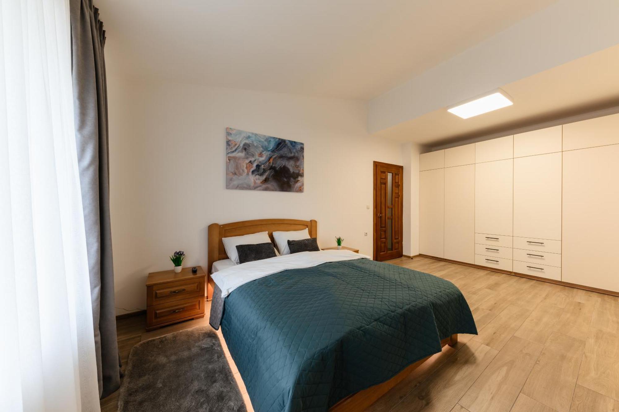 Luxury Apartments Uzhorod מראה חיצוני תמונה