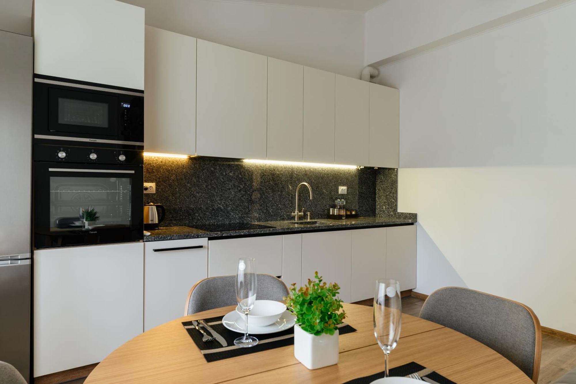 Luxury Apartments Uzhorod מראה חיצוני תמונה